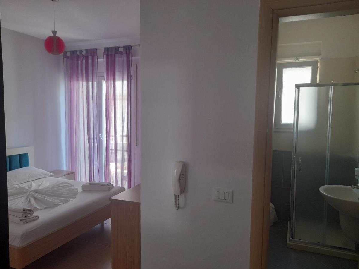The Blue Horizon Hotell Radhimë Eksteriør bilde