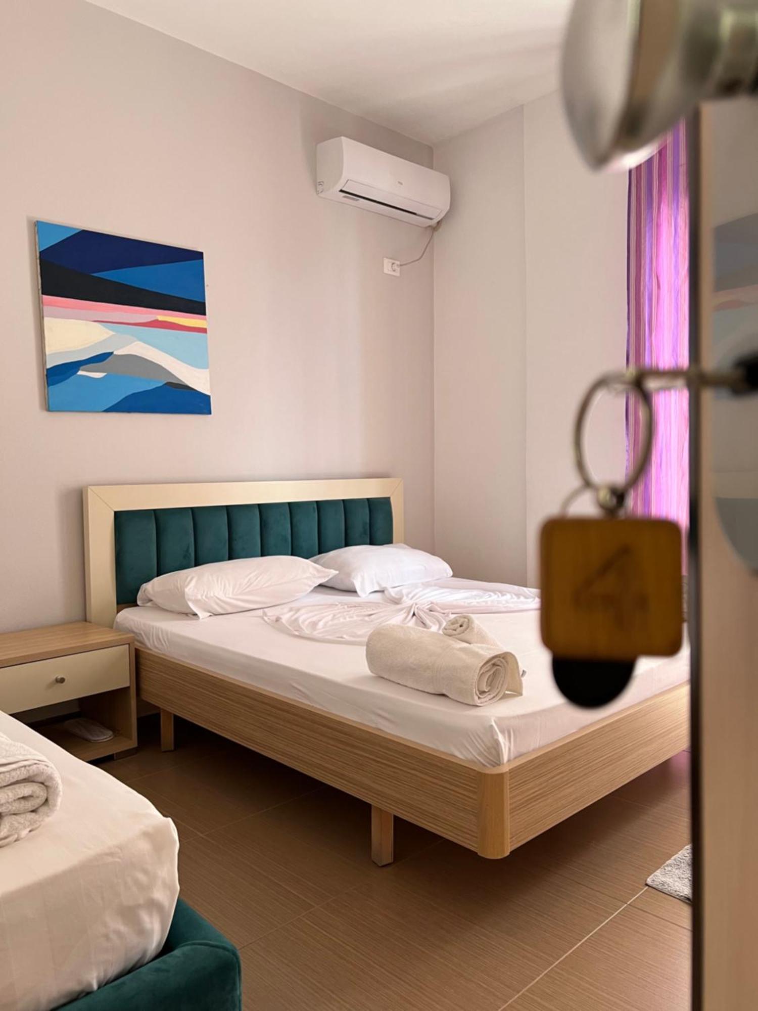 The Blue Horizon Hotell Radhimë Eksteriør bilde