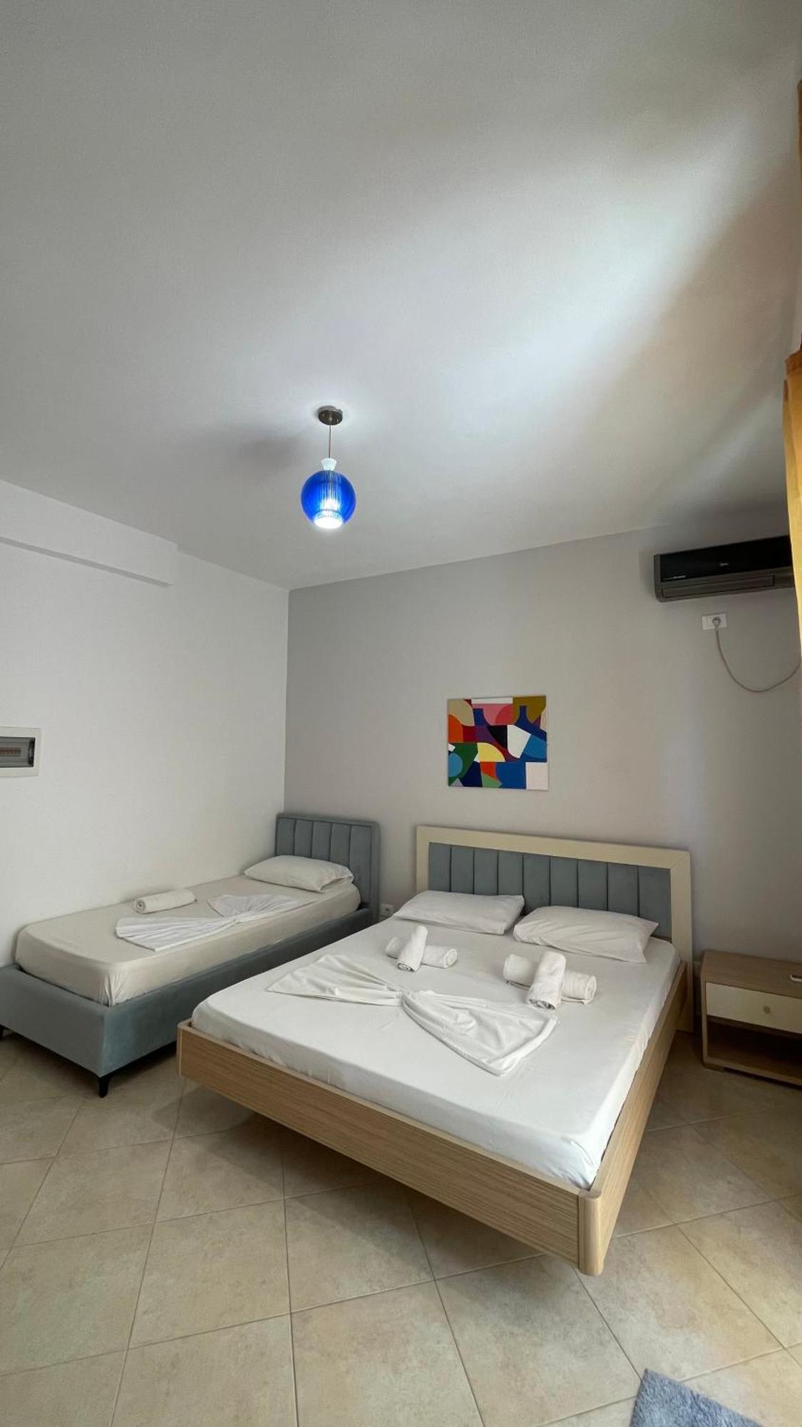 The Blue Horizon Hotell Radhimë Eksteriør bilde
